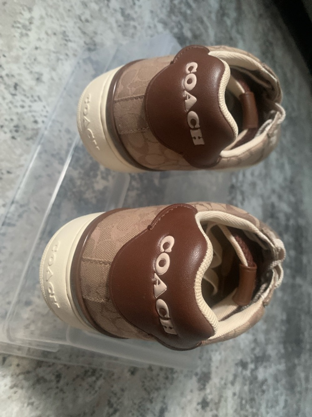 🆕 - Y2K -Authentic Coach Woman’s Tan Patterned Sneakers - Picture 8 of 13